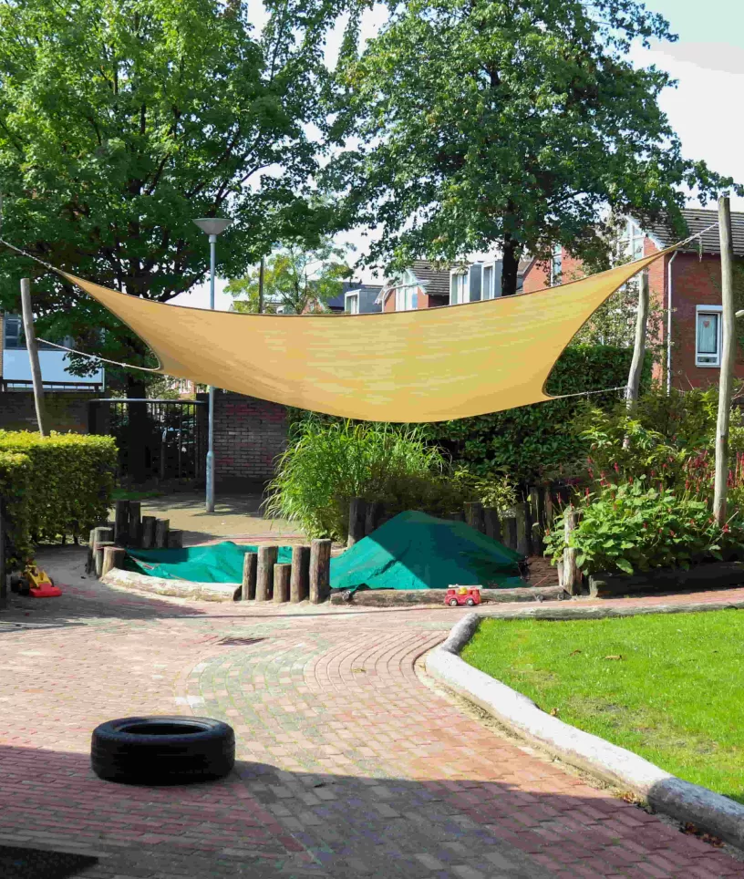 buiten Bijenkolonie_kdv