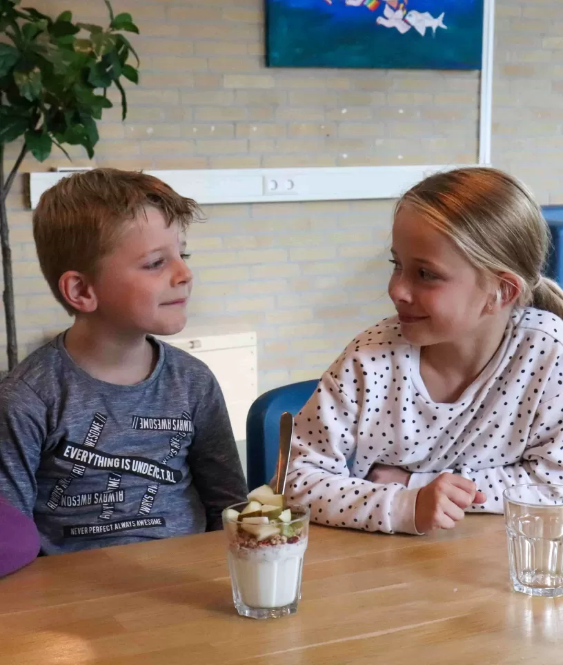 kinderen die eten