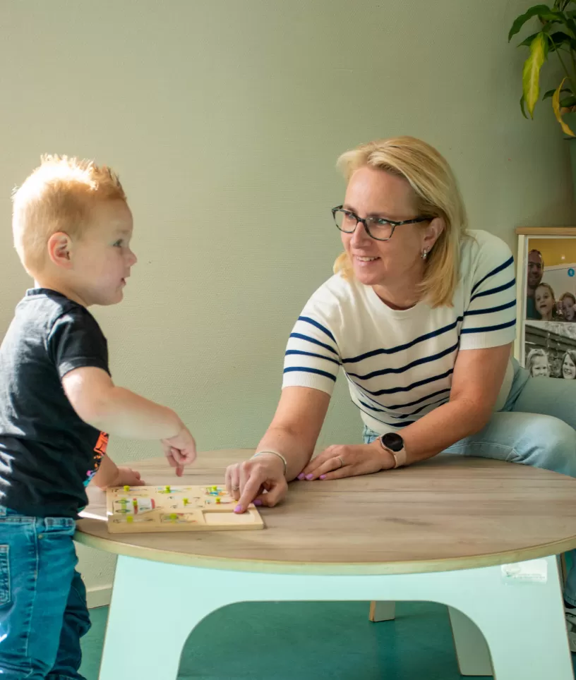 PM en kind tafel spel