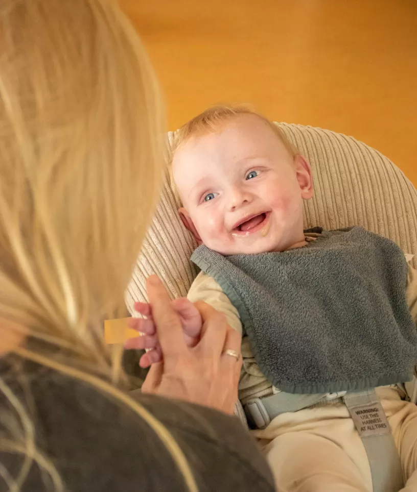 Baby lacht met PM 