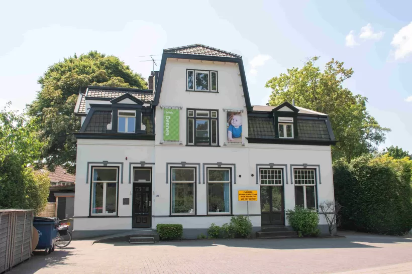 Voorkant Dennen